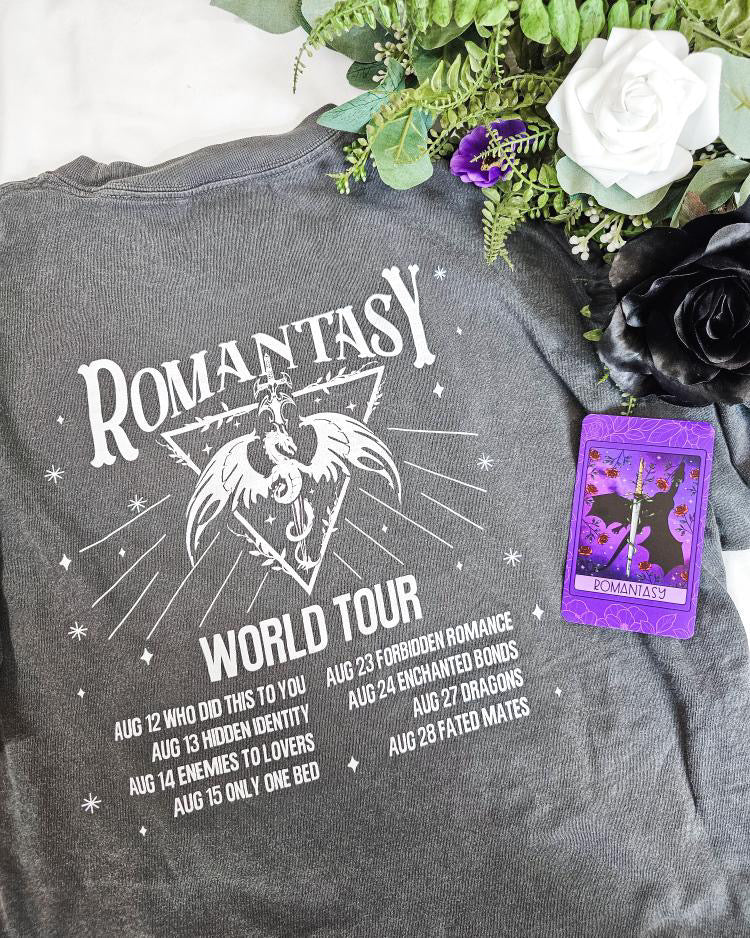 Romantasy World Tour heavyweight t-shirt