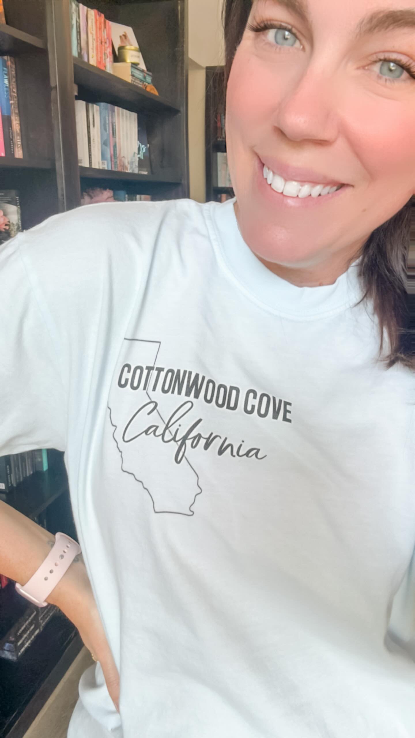 Cottonwood Cove California Laura Pavlov heavyweight t-shirt